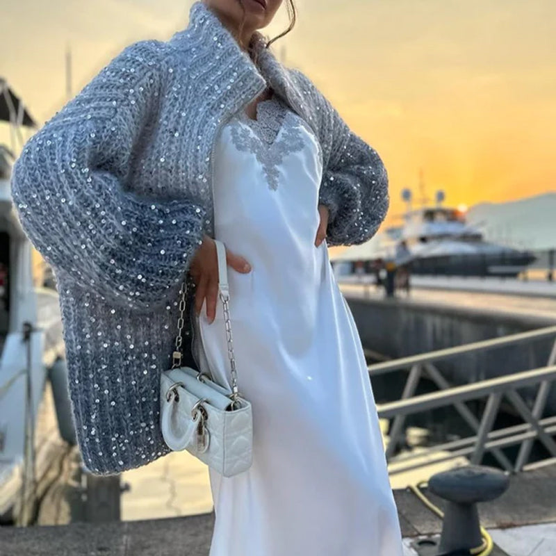 Yksivärinen paljettineulepusero