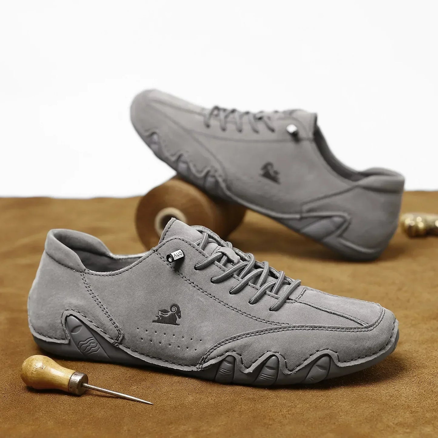 LDeck Men's Comfortable Sneakers - Elegance and performance 